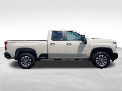 New 2026 Chevrolet Silverado 2500 Custom w/ Custom Value Package AWD/4WD image 6