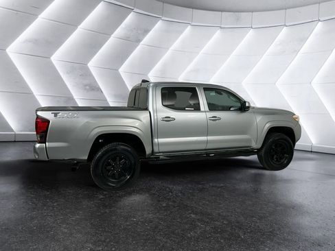 Used 2023 Toyota Tacoma SR image 4