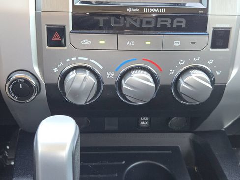 Certified 2017 Toyota Tundra SR5 w/ SR5 Upgrade Package AWD/4WD image 21