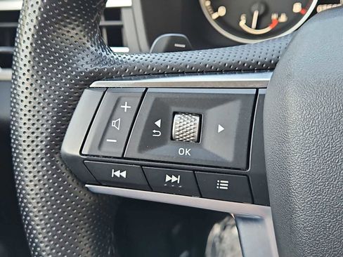 Used 2022 Mitsubishi Outlander SE image 24