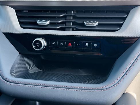 New 2026 Ford Explorer Active image 44