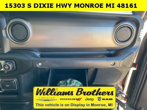 Used 2020 Jeep Gladiator Sport w/ Quick Order Package 24S image 35