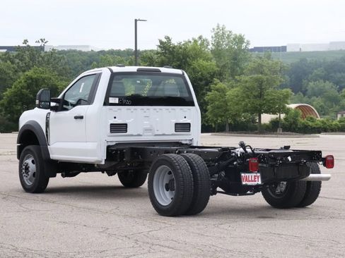 New 2025 Ford F550 4x4 Regular Cab Super Duty image 5
