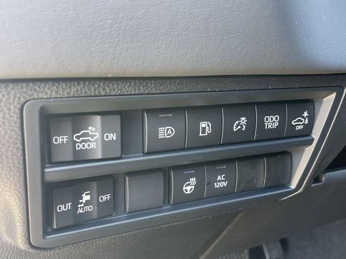 New 2026 Toyota Tundra Platinum image 11