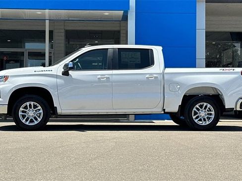 Used 2025 Chevrolet Silverado 1500 LT image 9