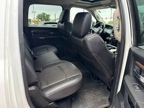 Used 2017 RAM 1500 Laramie w/ Convenience Group AWD/4WD image 31