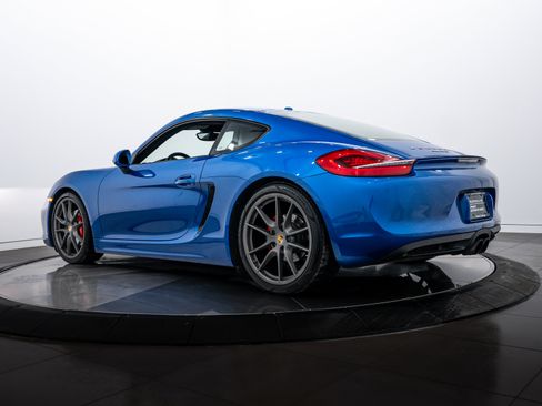 Certified 2015 Porsche Cayman S image 3