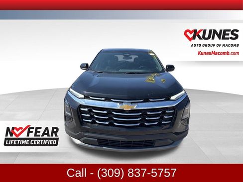 Used 2025 Chevrolet Equinox LT image 2