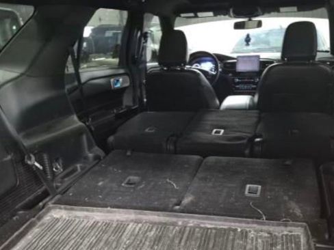 Used 2022 Ford Explorer ST-Line AWD/4WD image 14