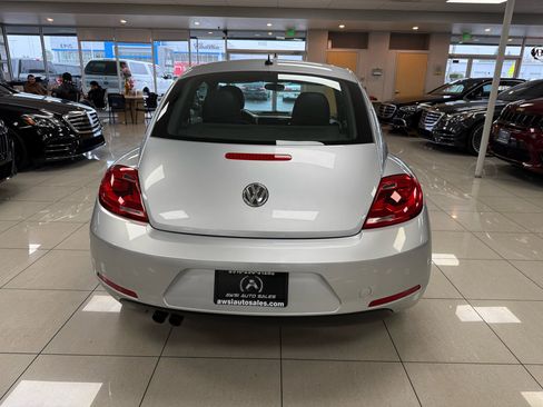 Used 2012 Volkswagen Beetle 2.5 image 5