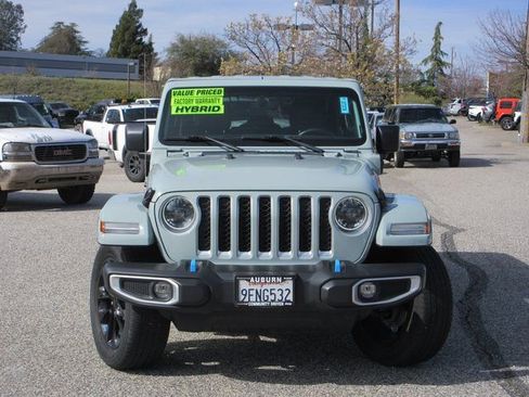 Used 2023 Jeep Wrangler Unlimited Sahara w/ Cold Weather Group image 23
