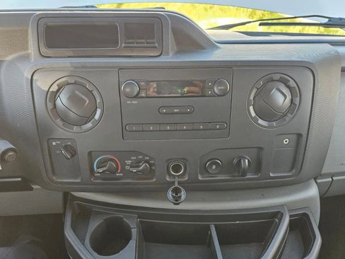 Used 2013 Ford E-150 and Econoline 150 w/ PWR Group RWD image 21