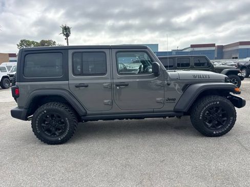 Used 2022 Jeep Wrangler Unlimited Sport AWD/4WD image 4