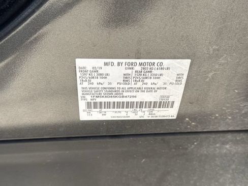 Used 2019 Ford Explorer XLT w/ Equipment Group 201A AWD/4WD image 35