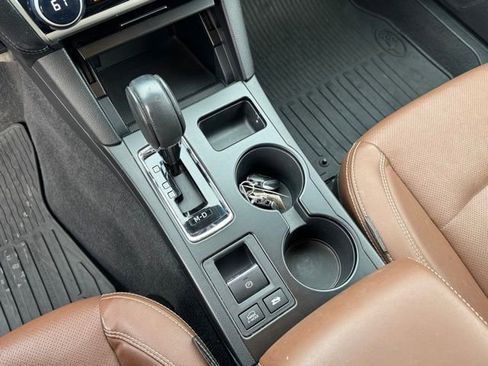 Used 2018 Subaru Outback 2.5i Touring image 26
