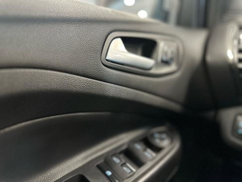 Used 2017 Ford Escape Titanium FWD image 24