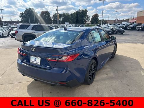 New 2026 Toyota Camry SE image 5