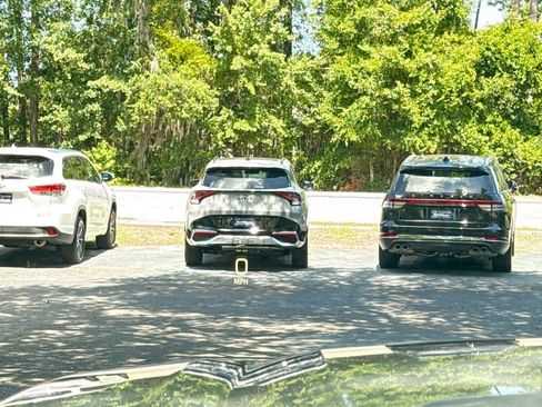 Used 2025 GMC Sierra 1500 Denali w/ Denali Reserve Package AWD/4WD image 27