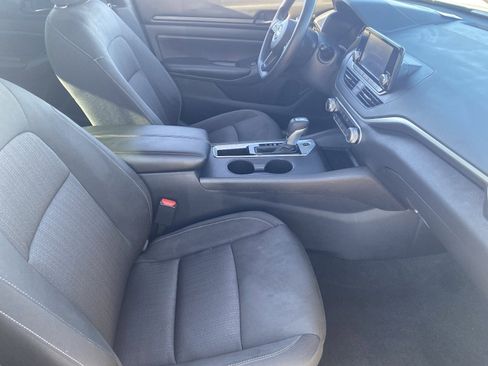 Certified 2023 Nissan Altima 2.5 S image 12