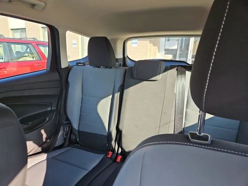 Used 2019 Ford Escape S image 22