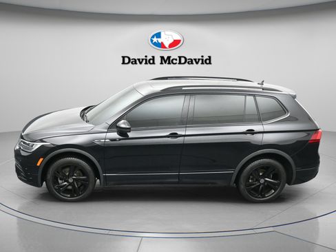 Used 2023 Volkswagen Tiguan SE R-Line image 41