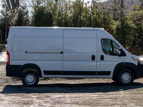 Used 2025 RAM ProMaster 2500 w/ Convenience Group FWD image 10