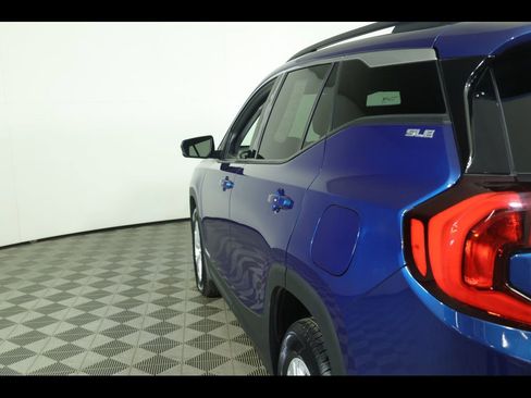Used 2019 GMC Terrain SLE w/ Driver Convenience Package image 15
