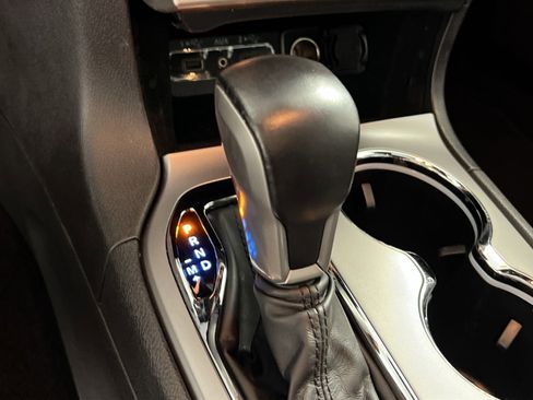 Used 2020 Jeep Grand Cherokee Altitude image 22