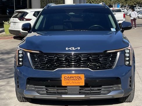 Used 2024 Kia Sorento EX w/ Panoramic Sunroof Package image 6