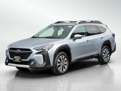Used 2024 Subaru Outback Touring XT image 8