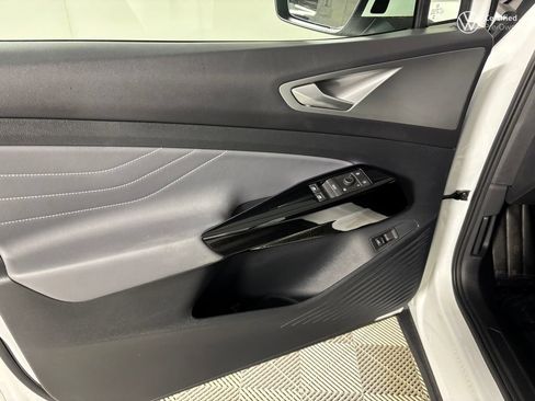 Used 2023 Volkswagen ID.4 Pro S RWD image 15
