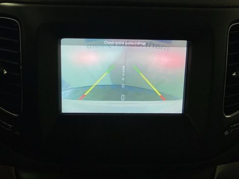 Used 2019 Jeep Compass Latitude AWD/4WD image 19