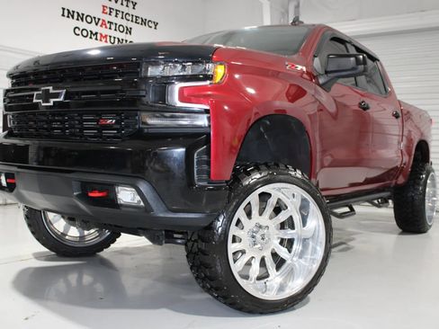 Used 2020 Chevrolet Silverado 1500 LT Trail Boss image 1
