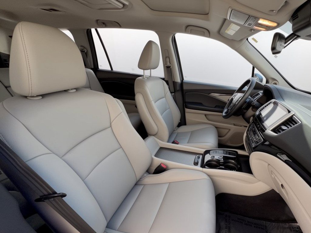 Used 2016 Honda Pilot Touring image 30