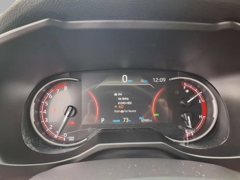 Used 2025 Toyota RAV4 XLE FWD image 3