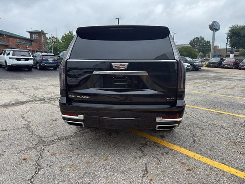 Used 2025 Cadillac Escalade Premium Luxury w/ Touring Package AWD/4WD image 5