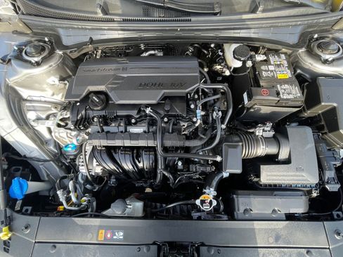 Used 2025 Kia K4 LXS image 32