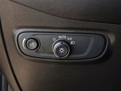 Certified 2023 Chevrolet Equinox LT image 29