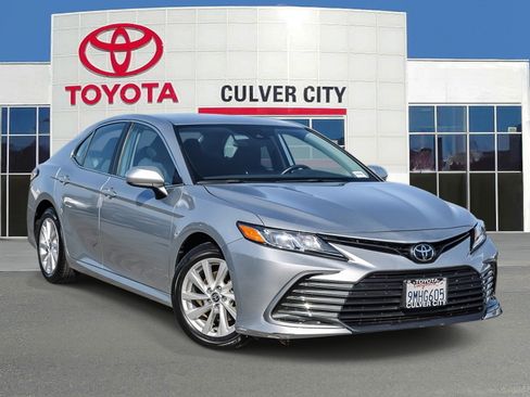 Certified 2024 Toyota Camry LE FWD image 1