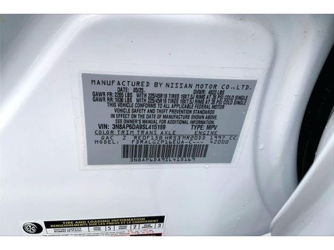 Used 2025 Nissan Kicks SR FWD image 31