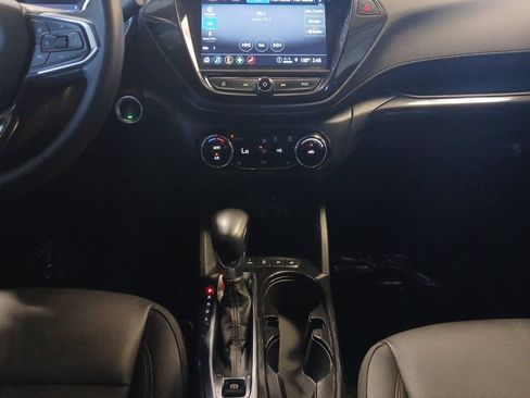 Used 2023 Chevrolet TrailBlazer ACTIV w/ Sun and Liftgate Package FWD image 11