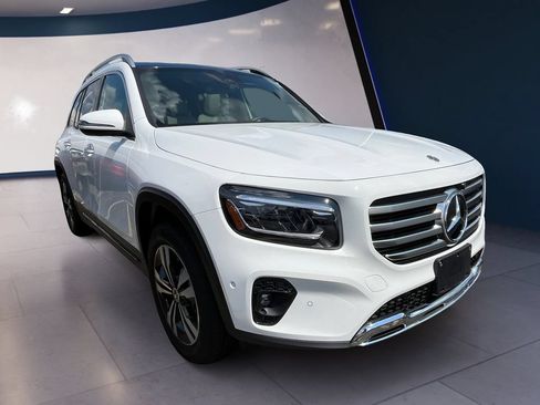 Certified 2026 Mercedes-Benz GLB 250 4MATIC image 7