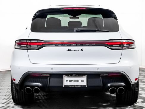Certified 2022 Porsche Macan S w/ Premium Package Plus image 11