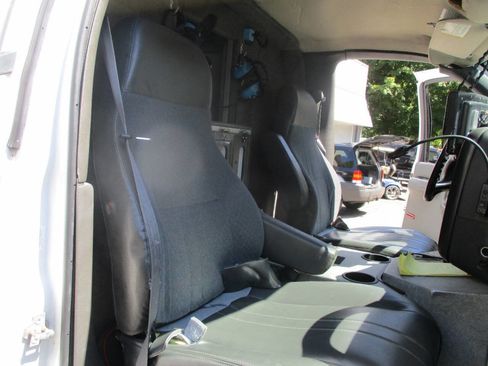 Used 2009 Chevrolet Kodiak C4500 2WD Regular Cab image 18