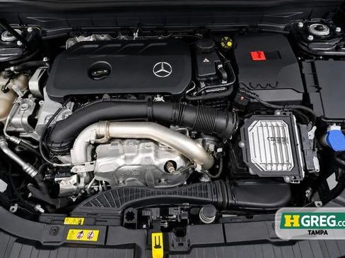 Used 2024 Mercedes-Benz GLB 250 image 17