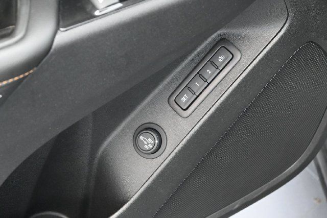Used 2022 Chevrolet Equinox Premier FWD image 13