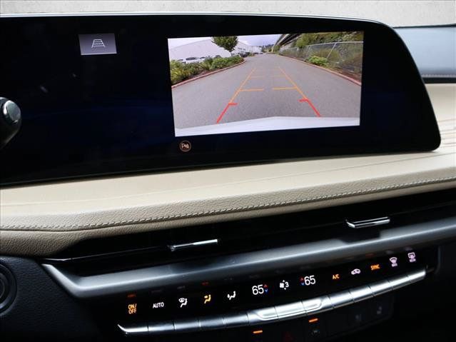 Used 2024 Cadillac XT4 Premium Luxury AWD/4WD image 18