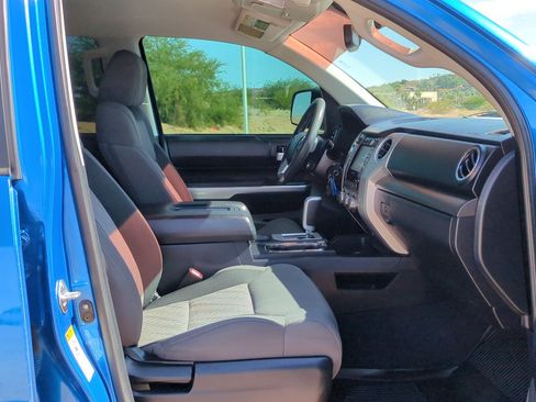 Used 2017 Toyota Tundra SR5 w/ TRD Off Road Package AWD/4WD image 29