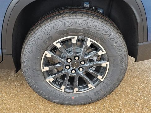 New 2026 Chevrolet Traverse Z71 w/ Enhanced Driving Package image 5