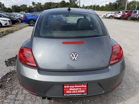 Used 2012 Volkswagen Beetle 2.5 FWD image 4